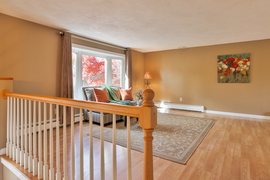 13 Harvest Road Reading, MA 01867 - Photo 4 of 29 Gallery Image 4