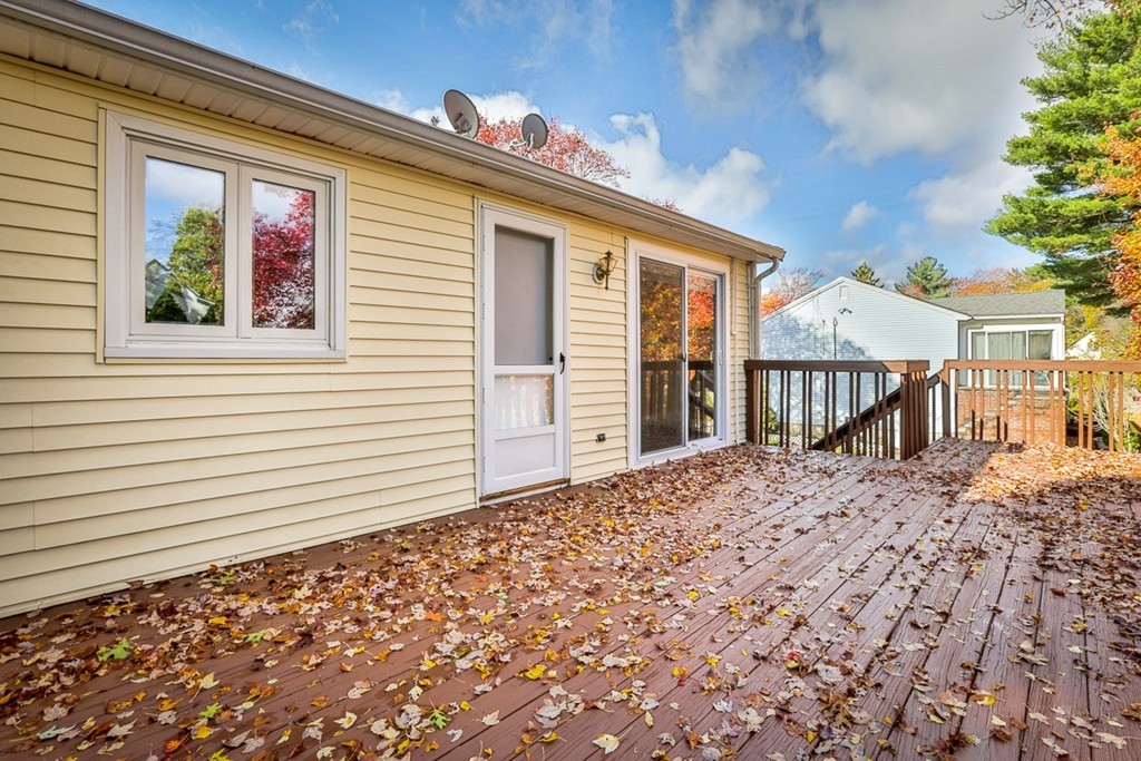13 Harvest Road Reading, MA 01867 - Photo 10 of 29 Gallery Image 10
