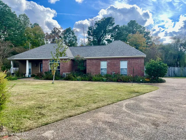 $255,000 | 204 Riverbirch Cove, Brandon, MS 39047