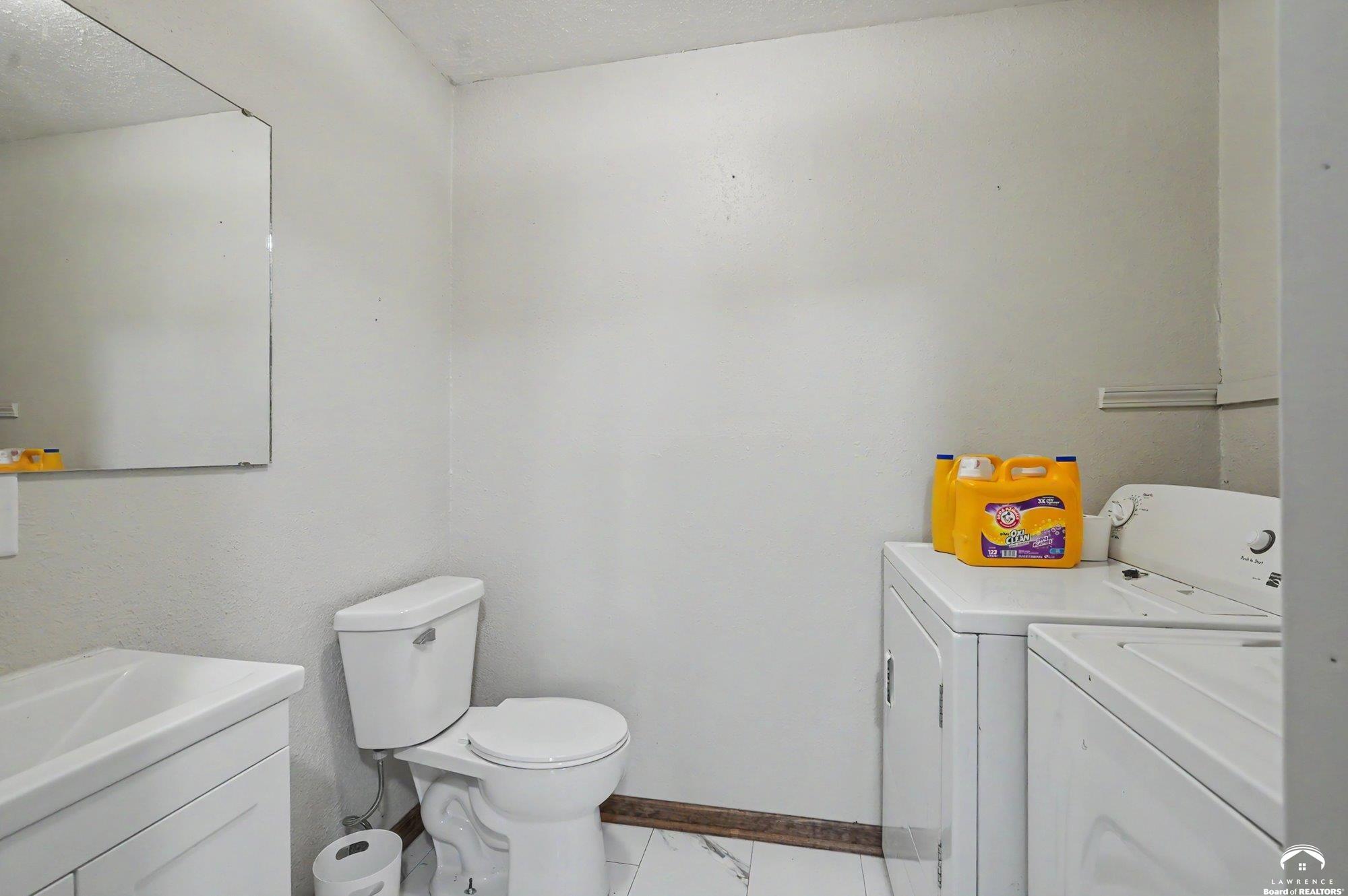 1014 Locust Street Eudora, KS 66025 - Photo 6 of 12 Gallery Image 6