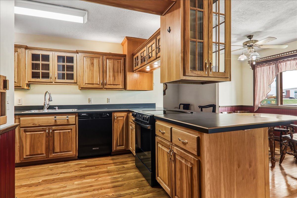 209 Birch Street Maroa, IL 61756 - Photo 9 of 19