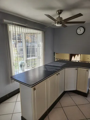 $272,500 | 1863 East 172nd Street, South Holland, IL 60473