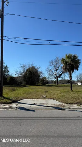 $25,000 | 251 Maple Street, Biloxi, MS 39530