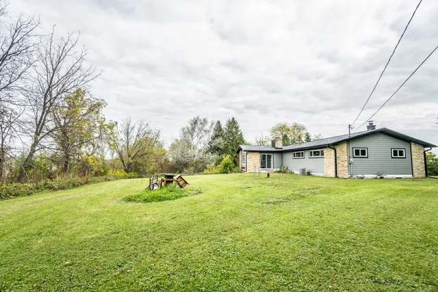 $545,000 | W215N5363 Ada Court, Menomonee Falls, WI 53051