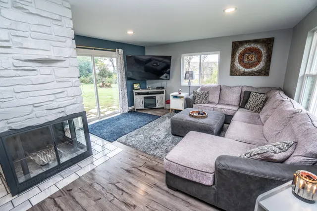 $545,000 | W215N5363 Ada Court, Menomonee Falls, WI 53051