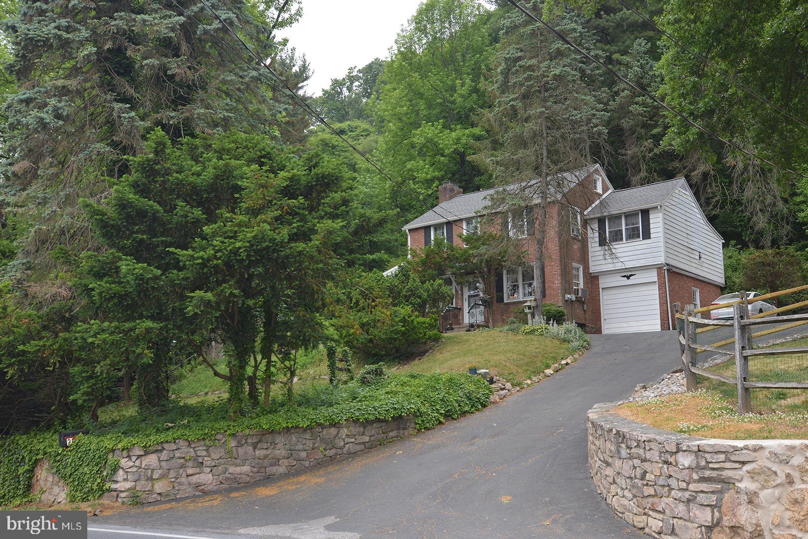 206 West Neversink Road Reading, PA 19606 - Photo 4 of 64 Gallery Image 4