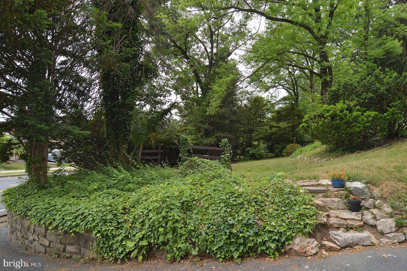 206 West Neversink Road Reading, PA 19606 - Photo 6 of 64 Gallery Image 6