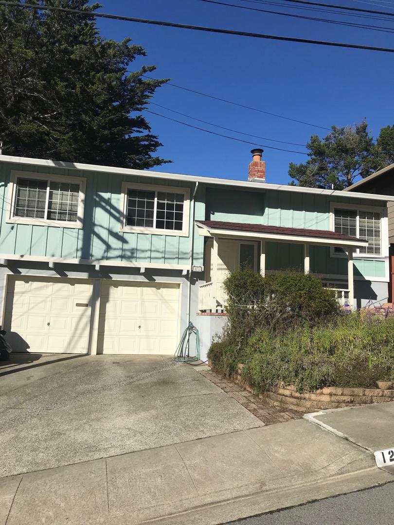 a view of a house