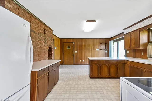 $428,000 | 885 Winkler Mill Road, Wilkesboro, NC 28697