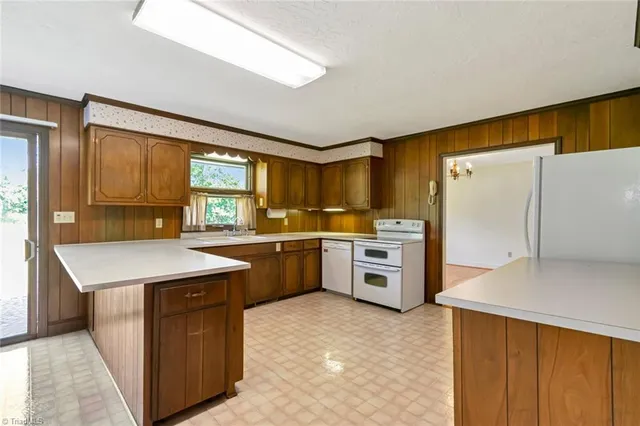 $428,000 | 885 Winkler Mill Road, Wilkesboro, NC 28697