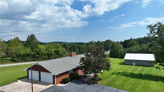 $428,000 | 885 Winkler Mill Road, Wilkesboro, NC 28697