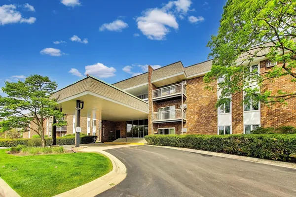 $265,000 | 3913 Saratoga Avenue, Unit G301, Downers Grove, IL 60515