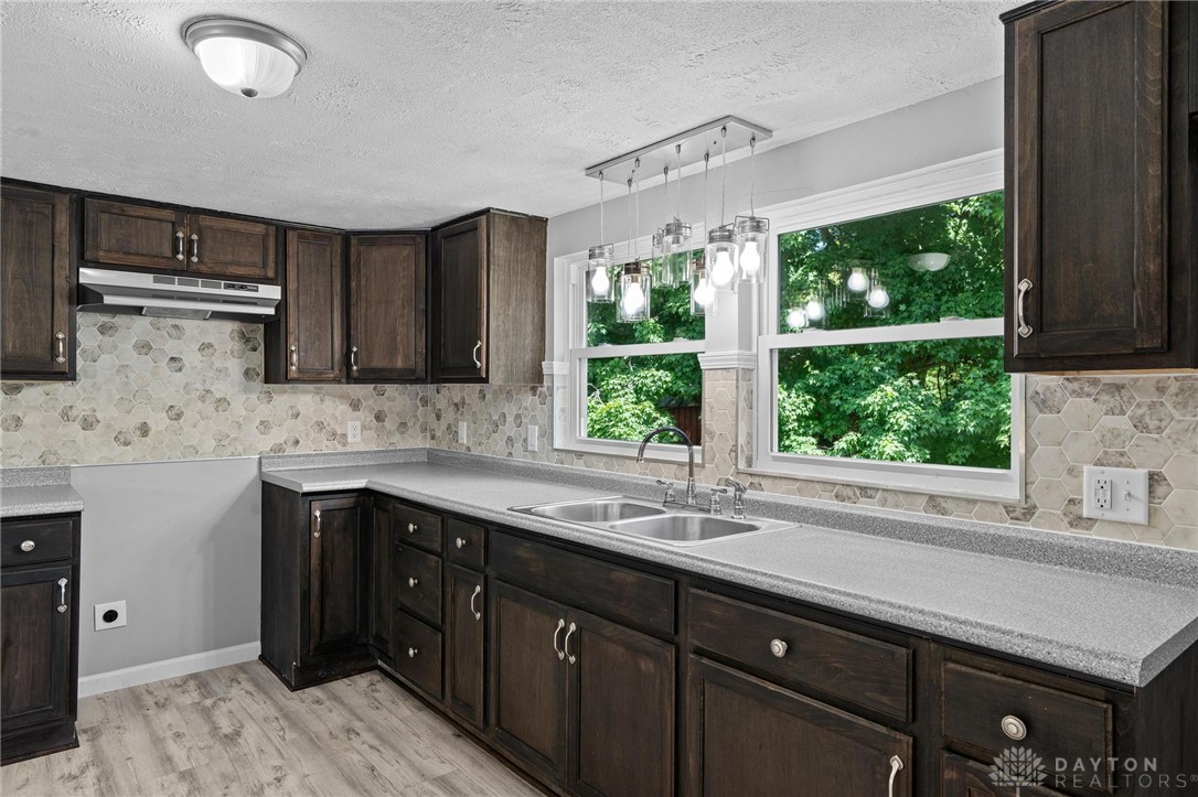 1920 South Burnett Road Springfield, OH 45505 - Photo 14 of 30
