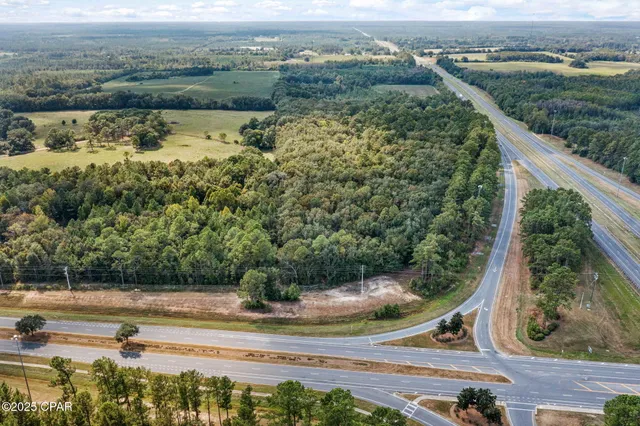 $880,000 | 77 Off Ramp, Chipley, FL 32428