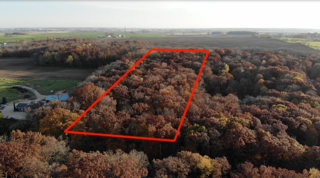 Lt1 South Lt1 S Lakeshore Drive, Unit LT2, Lake Geneva, WI 53147