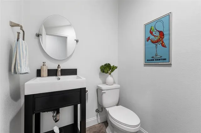 $975,000 | 2016 South 11th Street, Waco, TX 76706