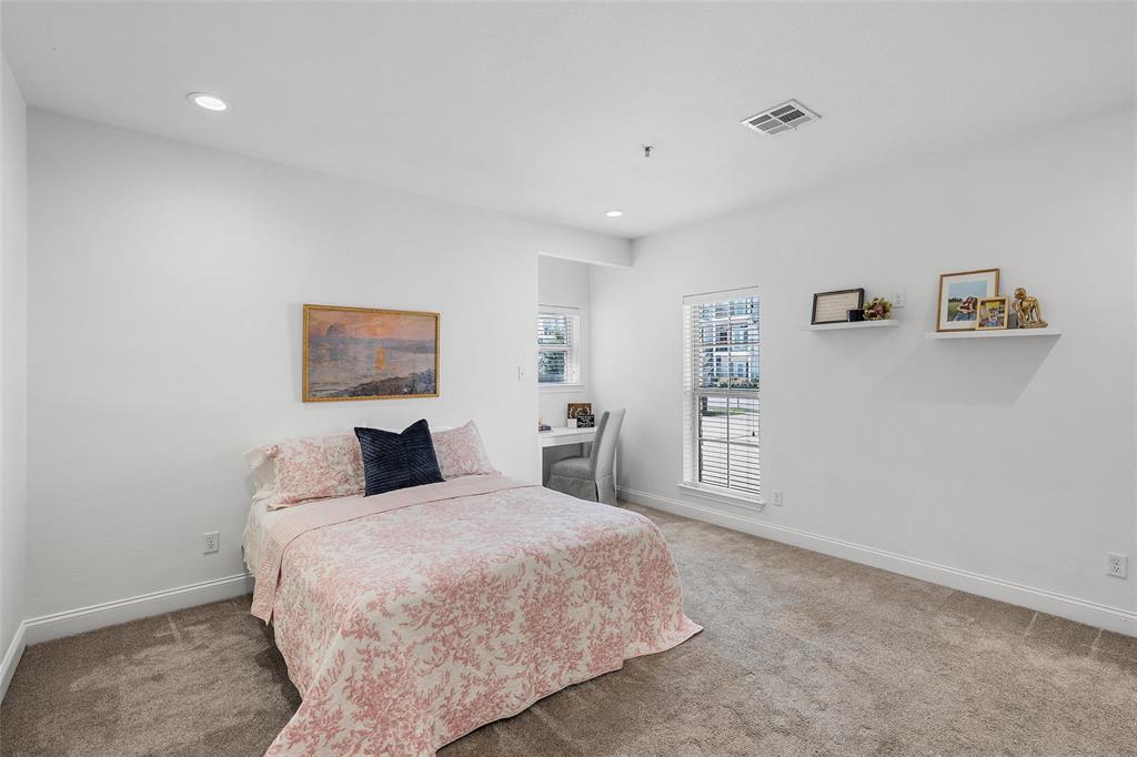 2016 South 11th Street Waco, TX 76706 - Photo 15 of 40 downstairs bedroom 2