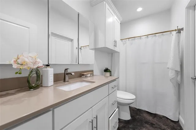 $975,000 | 2016 South 11th Street, Waco, TX 76706