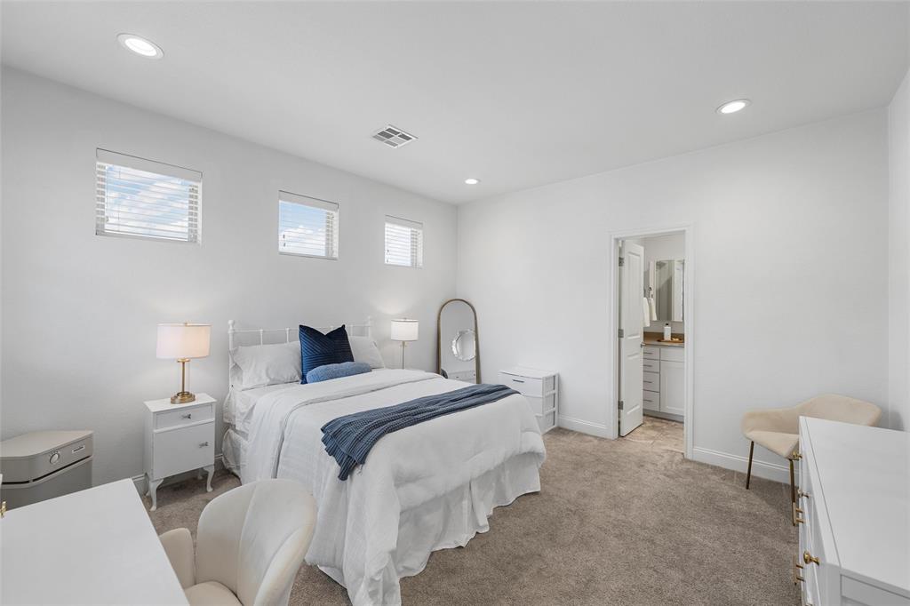 2016 South 11th Street Waco, TX 76706 - Photo 21 of 40 bedroom 5 (upstairs)