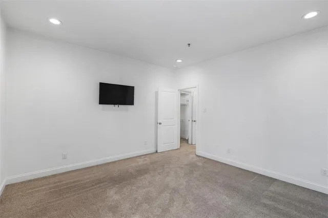 $975,000 | 2016 South 11th Street, Waco, TX 76706