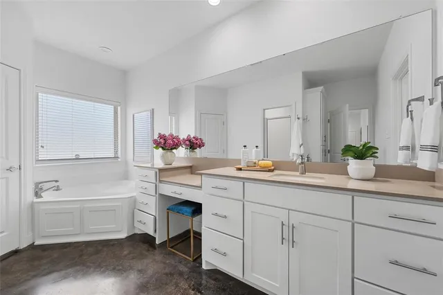 $975,000 | 2016 South 11th Street, Waco, TX 76706