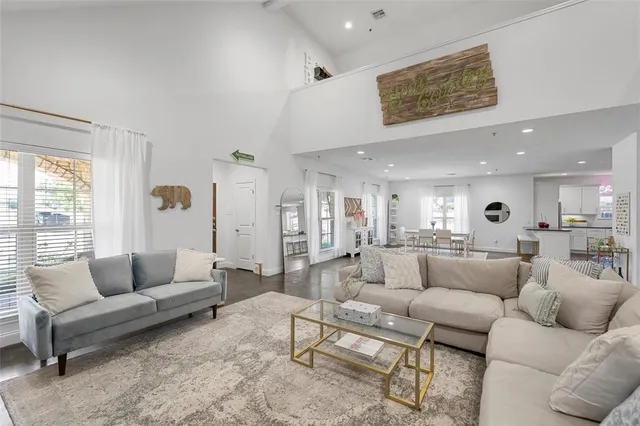 $975,000 | 2016 South 11th Street, Waco, TX 76706