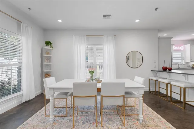 $975,000 | 2016 South 11th Street, Waco, TX 76706