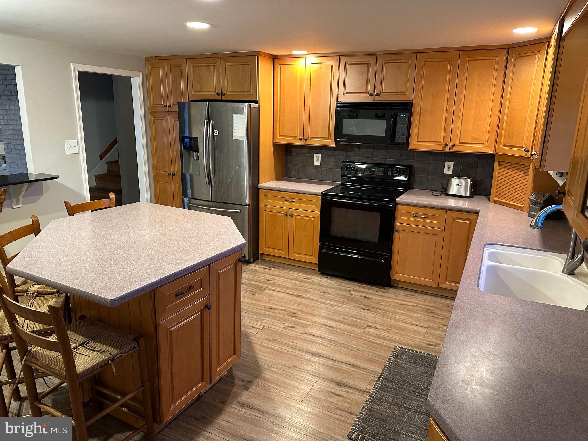 909 Callowhill Road Perkasie, PA 18944 - Photo 11 of 37 Kitchen