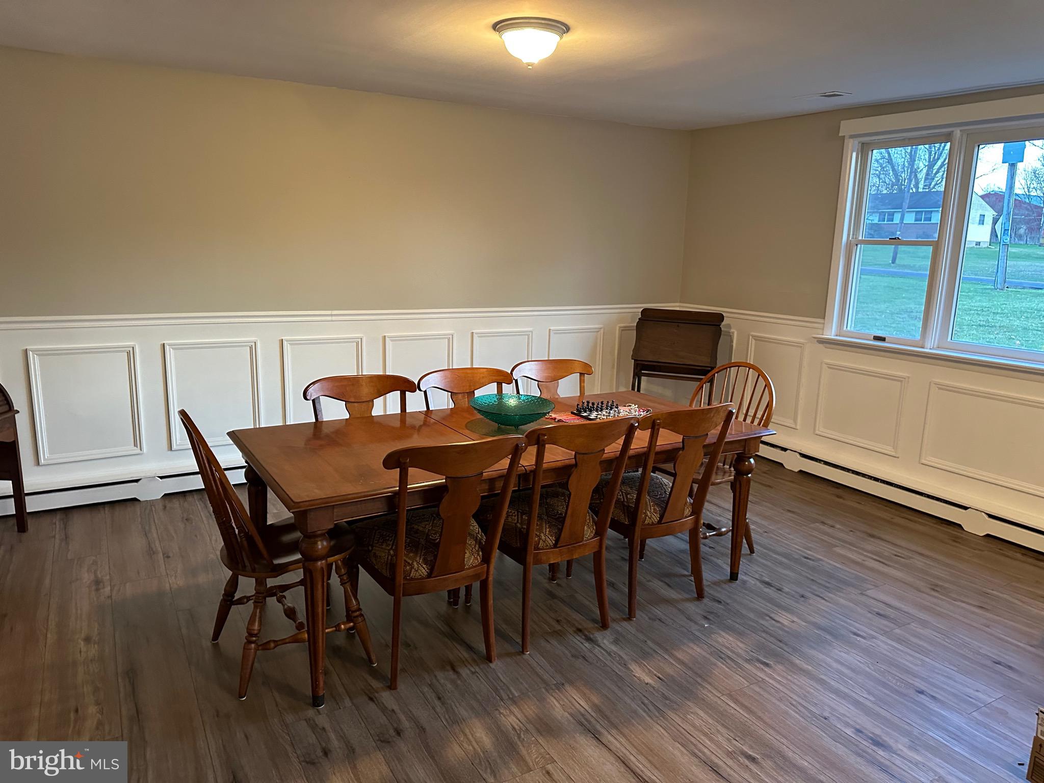 909 Callowhill Road Perkasie, PA 18944 - Photo 13 of 37 Dinning Room