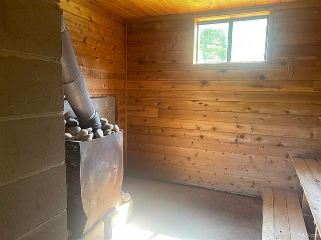 190 Sampson Road Wakefield, MI 49968 - Photo 7 of 26 Gallery Image 7