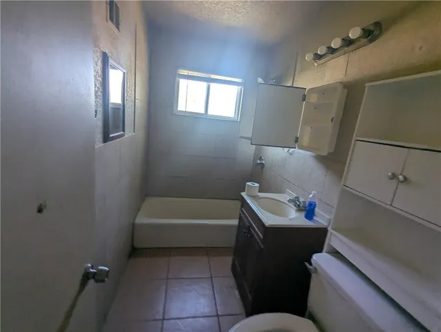 $175,000 | 6610-6612 Askew Avenue, Kansas City, MO 64132