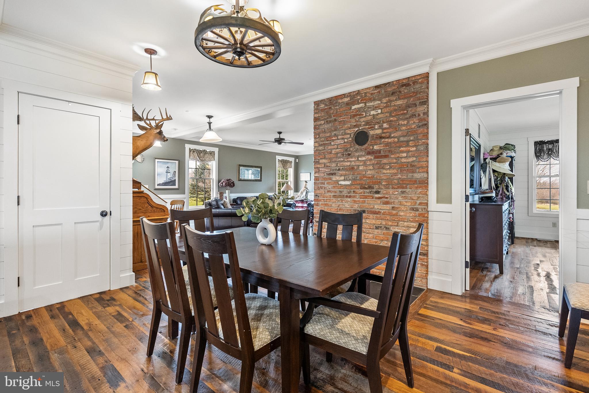 21100 West Offutt Road Poolesville, MD 20837 - Photo 14 of 58 Dining Room