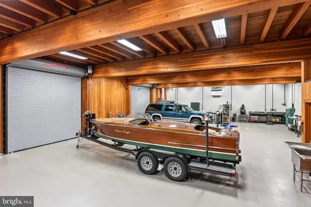 $7,950,000 | 21100 West Offutt Road, Poolesville, MD 20837