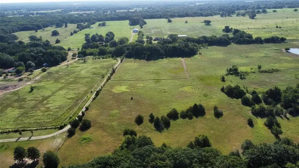 $275,000 | 1979 County Road 1135, Ravenna, TX 75476