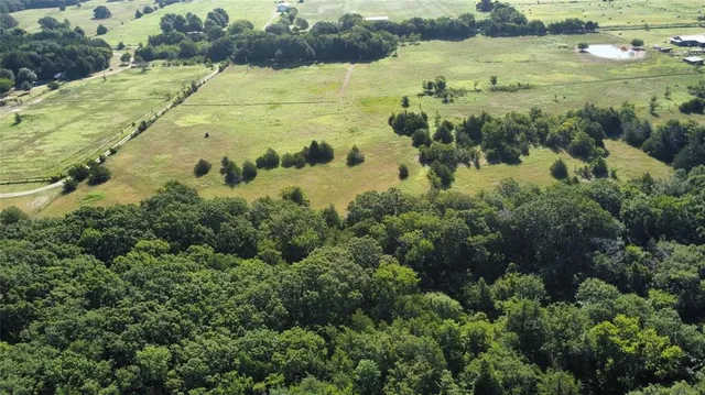 $275,000 | 1979 County Road 1135, Ravenna, TX 75476