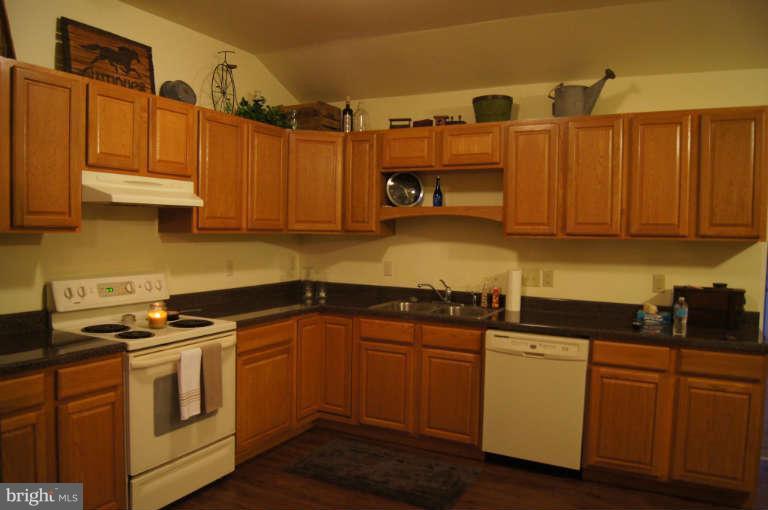 258 Cat Swamp Road Elkton, MD 21921 - Photo 14 of 20 Kitchen