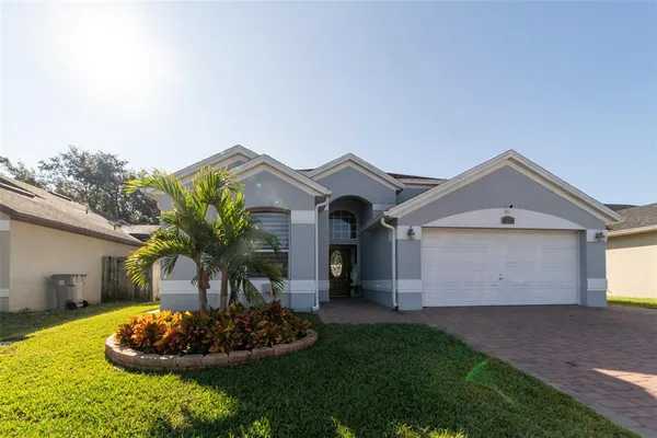 $399,900 | 1352 Woodfield Oaks Drive, Apopka, FL 32703