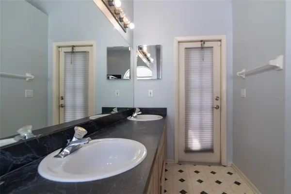 $399,900 | 1352 Woodfield Oaks Drive, Apopka, FL 32703