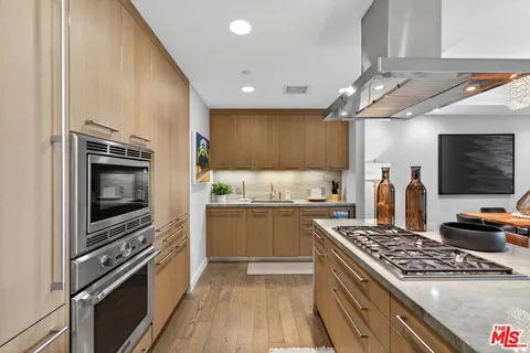 $12,500 | 1755 Ocean Avenue, Unit 702, Santa Monica, CA 90401