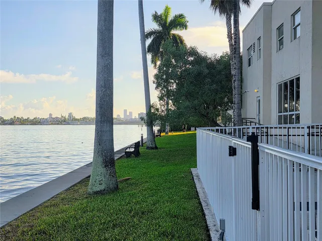 $4,150 | 1625 John F Kennedy Causeway, Unit 1103B, North Bay Village, FL 33141