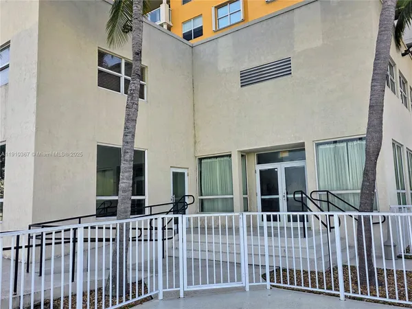 $4,150 | 1625 John F Kennedy Causeway, Unit 1103B, North Bay Village, FL 33141