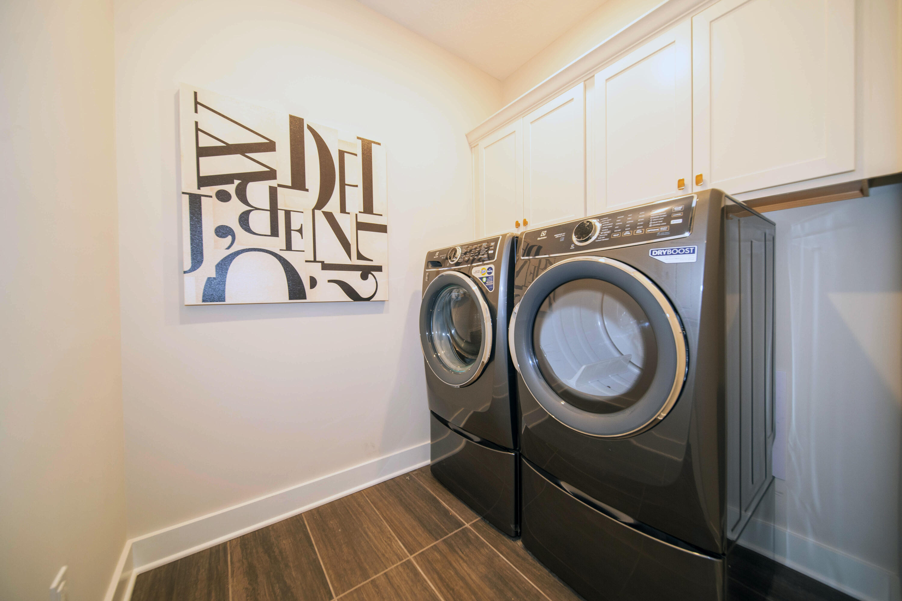 9382 Michigan Drive Crown Point, IN 46307 - Photo 23 of 23 a utility room with dryer and washer