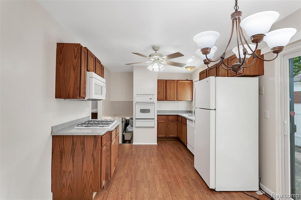 12062 Racine Road Warren, MI 48093 - Photo 17 of 46