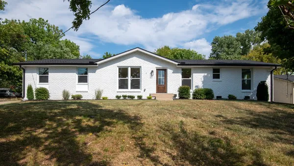 $2,550 | 146 Lakeside Park Drive, Hendersonville, TN 37075