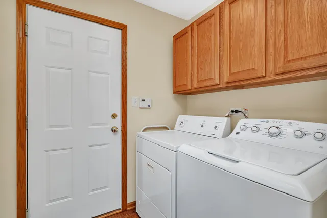 $2,600 | 18568 West Point Drive, Tinley Park, IL 60477