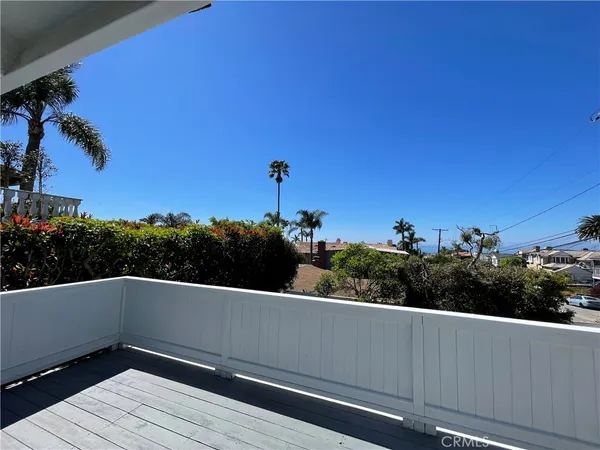 $13,500 | 952 2nd Street, Manhattan Beach, CA 90266