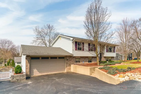 $375,000 | 24731 West Orchard Place, Round Lake, IL 60073