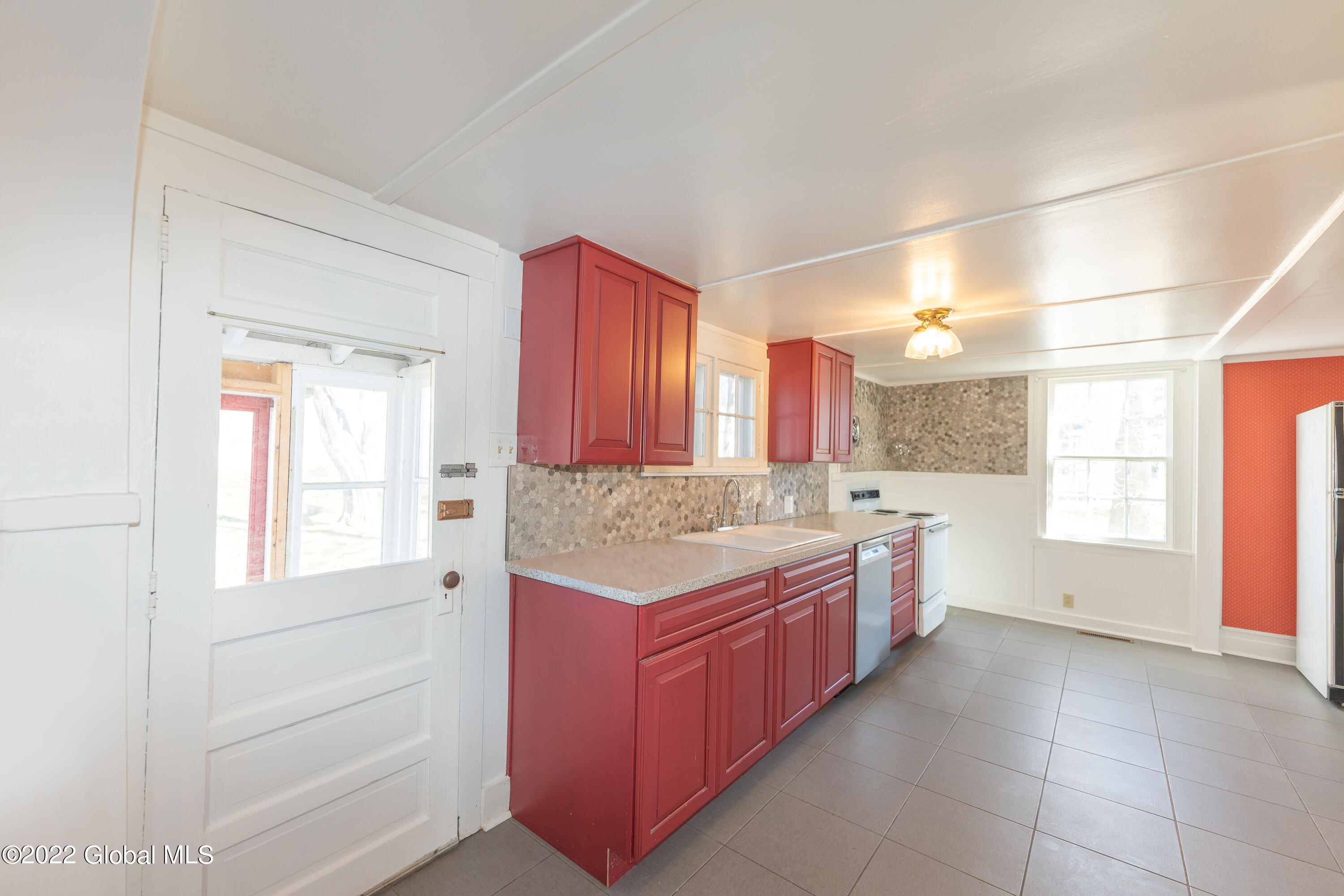 780 Charlton Road Ballston, NY 12019 - Photo 4 of 17 ce98800a813c490bcd4cd4e6a91c51aa24c13c9c
