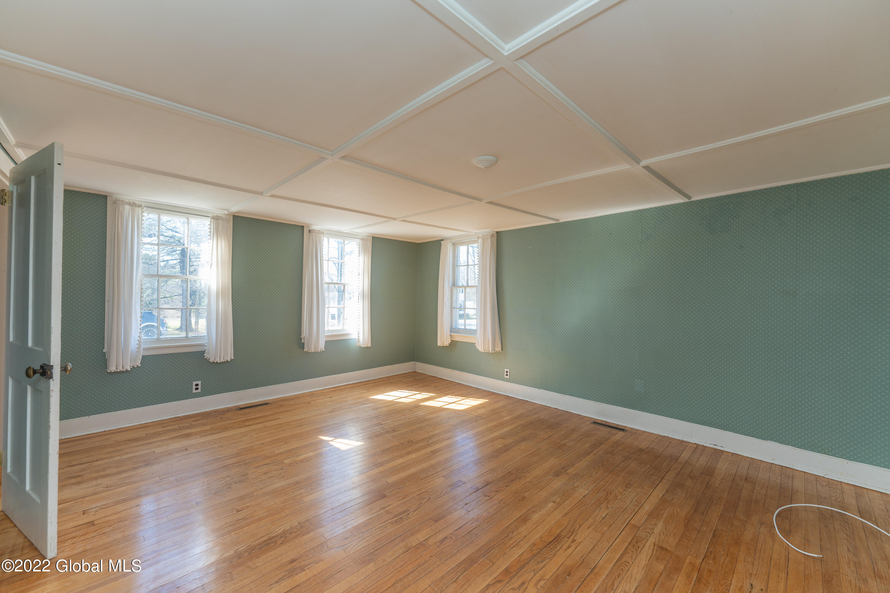 780 Charlton Road Ballston, NY 12019 - Photo 7 of 17 1 Living 4