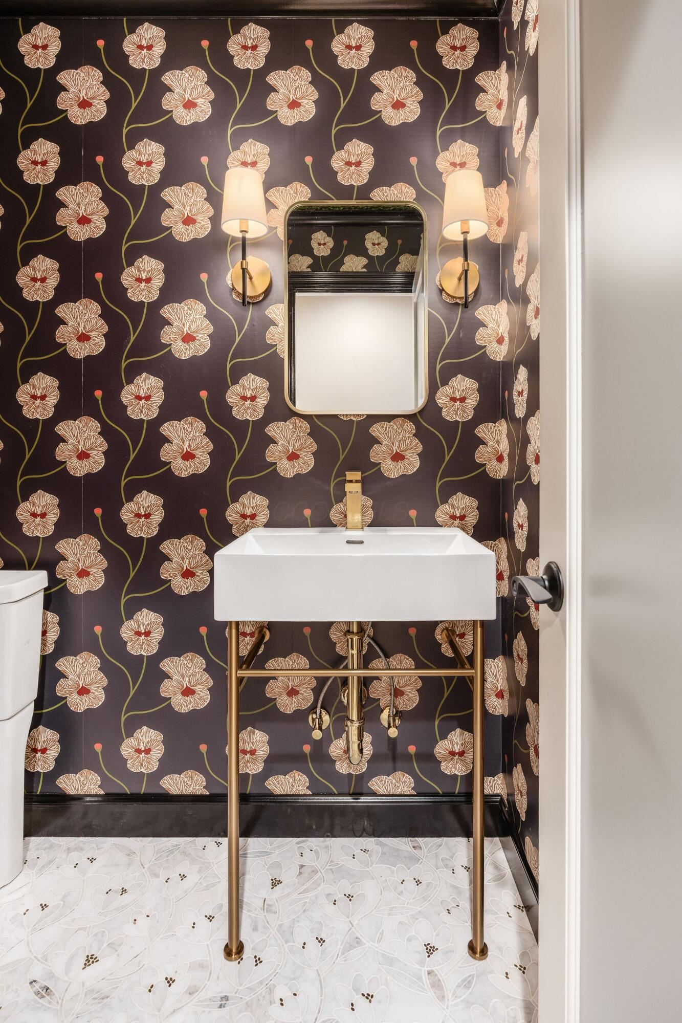 2841 Doncaster Road Columbus, OH 43221 - Photo 52 of 72 Powder Room